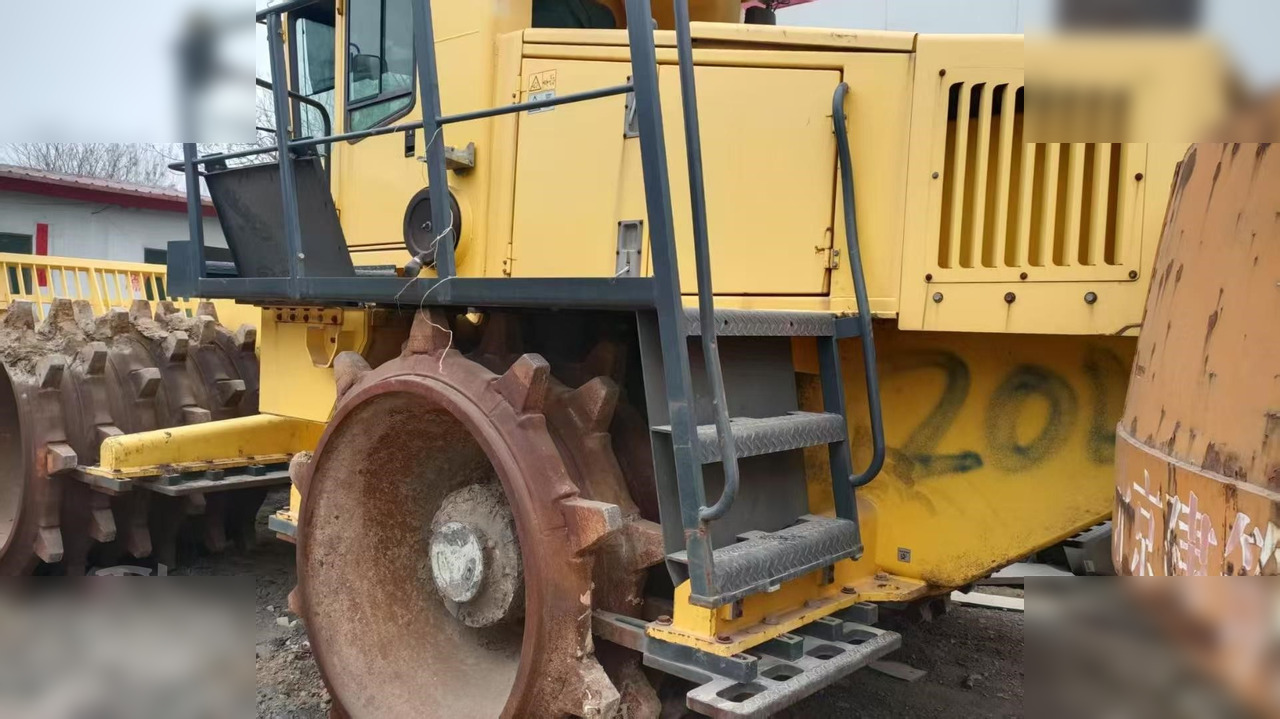 2012 BOMAG BC672RB-2 - Schapenpootwals/ Grondverdichter: afbeelding 3 2012 BOMAG BC672RB-2 - Schapenpootwals/ Grondverdichter: afbeelding 3