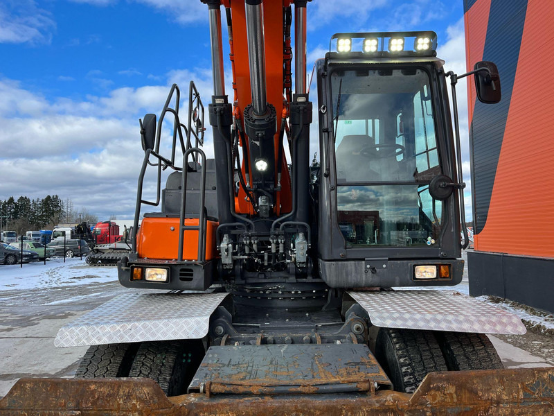 Mobiele graafmachine Doosan DX 210 W-5 ROTOTILT / AC / CENTRAL LUBRICATION / WEBASTO: afbeelding 13