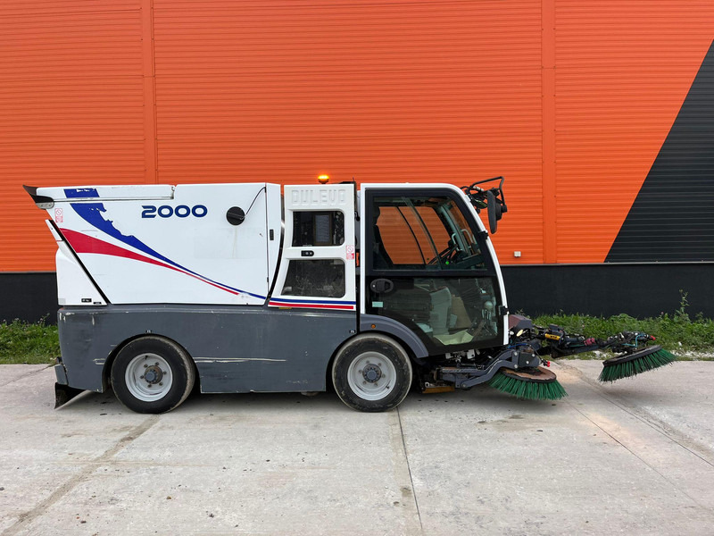 Dulevo 2000 SKY FIRST REGISTRATION 09.2015 - Veegwagen: afbeelding 5 Dulevo 2000 SKY FIRST REGISTRATION 09.2015 - Veegwagen: afbeelding 5