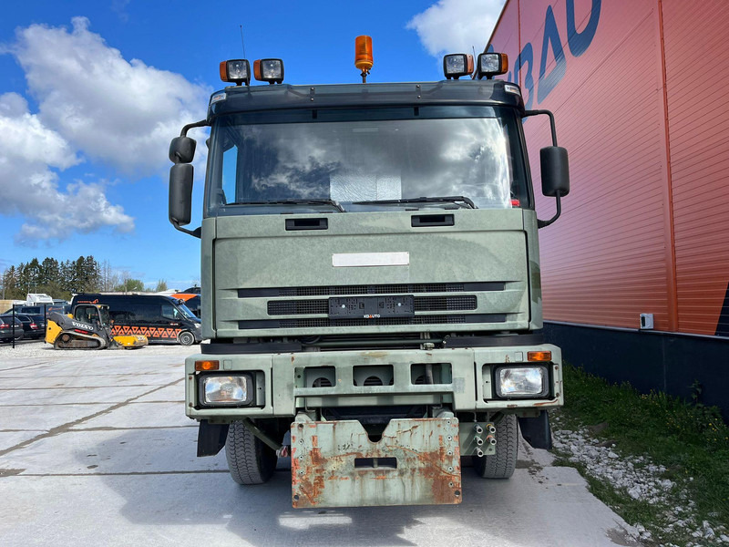 Iveco Fresia F 2000 4x4 SNOW PLOW / BROOM / BLOWER - Veegwagen: afbeelding 3 Iveco Fresia F 2000 4x4 SNOW PLOW / BROOM / BLOWER - Veegwagen: afbeelding 3