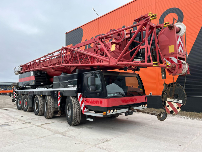 Liebherr LTM 1220-5.2 10x6 MAX. LIFTING CAPACITY 220 ton / MAX. LIFTING HEIGHT 101 m - Mobiele kraan: afbeelding 4 Liebherr LTM 1220-5.2 10x6 MAX. LIFTING CAPACITY 220 ton / MAX. LIFTING HEIGHT 101 m - Mobiele kraan: afbeelding 4