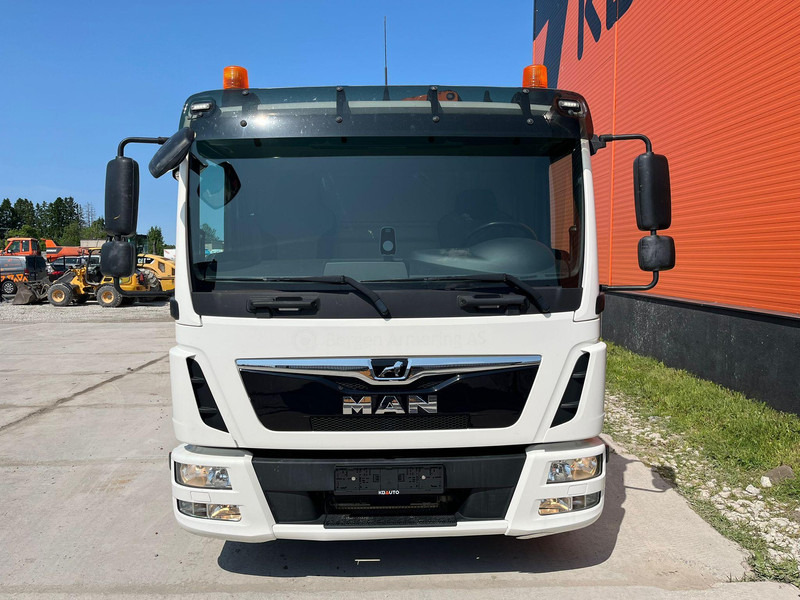 MAN TGL 8.190 4x2 EFFER 80.2/2S / PLATFORM L=5250 mm - Vrachtwagen met open laadbak, Kraanwagen: afbeelding 3 MAN TGL 8.190 4x2 EFFER 80.2/2S / PLATFORM L=5250 mm - Vrachtwagen met open laadbak, Kraanwagen: afbeelding 3
