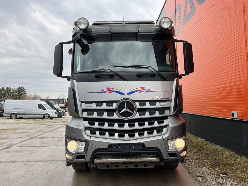 Mercedes-Benz Arocs 2658 6x4 COMBI / RETARDER / FULL STEEL / BOX L=4435 mm - Kipper vrachtwagen: afbeelding 3 Mercedes-Benz Arocs 2658 6x4 COMBI / RETARDER / FULL STEEL / BOX L=4435 mm - Kipper vrachtwagen: afbeelding 3