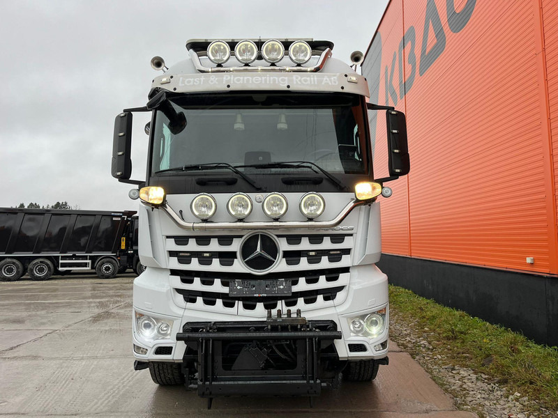 Mercedes-Benz Arocs 3253 8x4*4 JOAB L 24 ton / L=5750 mm / SNOW PLOW EQUIPMENT - Haakarmsysteem vrachtwagen: afbeelding 3 Mercedes-Benz Arocs 3253 8x4*4 JOAB L 24 ton / L=5750 mm / SNOW PLOW EQUIPMENT - Haakarmsysteem vrachtwagen: afbeelding 3