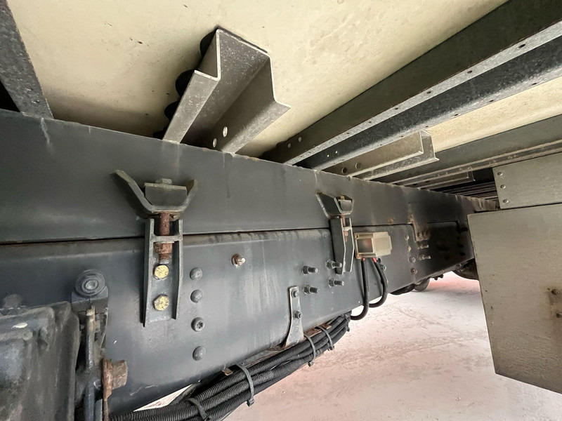 Bakwagen Scania P 230 4x2 ONLY 178459 km ! / BOX L=6848 mm: afbeelding 15 Bakwagen Scania P 230 4x2 ONLY 178459 km ! / BOX L=6848 mm: afbeelding 15