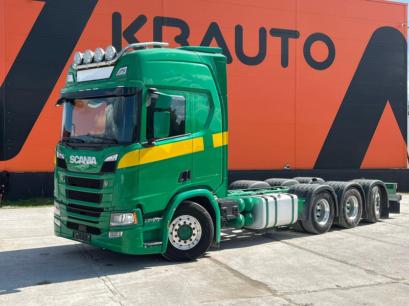 Scania R500 8x4*4 9 TON FRONT AXLE / PTO / RETARDER / CHASSIS L=7420 mm - Chassis vrachtwagen: afbeelding 1 Scania R500 8x4*4 9 TON FRONT AXLE / PTO / RETARDER / CHASSIS L=7420 mm - Chassis vrachtwagen: afbeelding 1