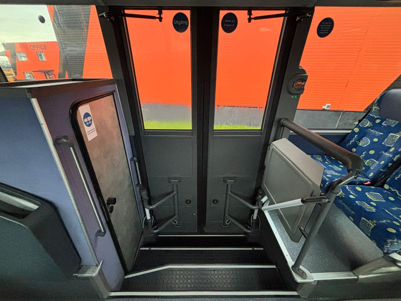 Streekbus Setra S 417 UL 6x2*4 WC / AC / AUXILIARY HEATER / WHEELCHAIR LIFT: afbeelding 20 Streekbus Setra S 417 UL 6x2*4 WC / AC / AUXILIARY HEATER / WHEELCHAIR LIFT: afbeelding 20