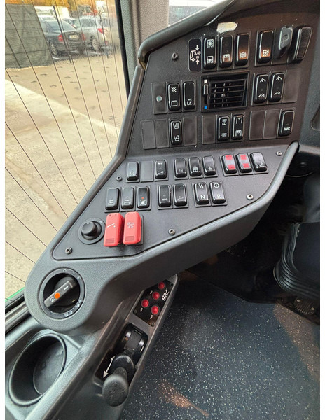 Streekbus Setra S 417 UL 6x2*4 WC / AC / AUXILIARY HEATER / WHEELCHAIR LIFT: afbeelding 14 Streekbus Setra S 417 UL 6x2*4 WC / AC / AUXILIARY HEATER / WHEELCHAIR LIFT: afbeelding 14