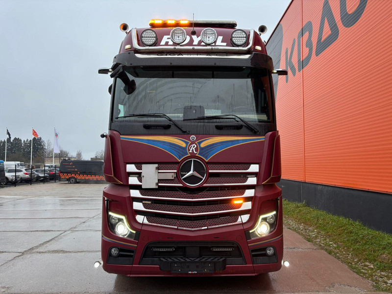 Mercedes-Benz Actros 2653 6x2 GIGASPACE / CAM MIRRORS / RETARDER / DOUBLE BOGIE - Trekker: afbeelding 3 Mercedes-Benz Actros 2653 6x2 GIGASPACE / CAM MIRRORS / RETARDER / DOUBLE BOGIE - Trekker: afbeelding 3