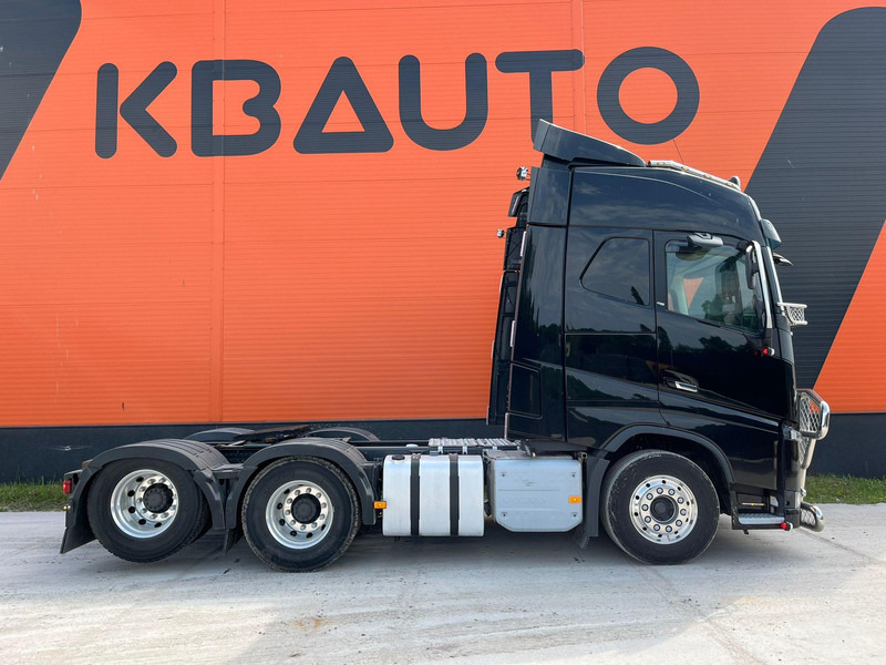 Volvo FH 16 750 6x4 GCW 76 ton / TANDEM AXLE LIFT - Trekker: afbeelding 4 Volvo FH 16 750 6x4 GCW 76 ton / TANDEM AXLE LIFT - Trekker: afbeelding 4
