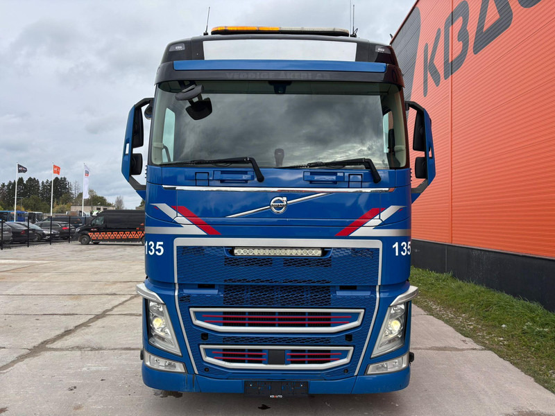 Volvo FH 500 8x4*4 GCW 70 ton / PTO - Trekker: afbeelding 3 Volvo FH 500 8x4*4 GCW 70 ton / PTO - Trekker: afbeelding 3