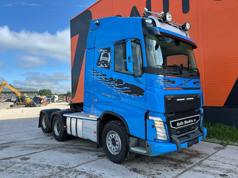 Volvo FH 540 6x4 GCW 80 ton / HYDRAULICS / RETARDER / BIG AXLES / TANDEM AXLE LIFT - Trekker: afbeelding 3 Volvo FH 540 6x4 GCW 80 ton / HYDRAULICS / RETARDER / BIG AXLES / TANDEM AXLE LIFT - Trekker: afbeelding 3