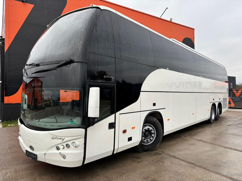 Volvo B12B Beulas Glory 6x2*4 61 SEATS / AC / AUXILIARY HEATING / WC - Touringcar: afbeelding 3 Volvo B12B Beulas Glory 6x2*4 61 SEATS / AC / AUXILIARY HEATING / WC - Touringcar: afbeelding 3