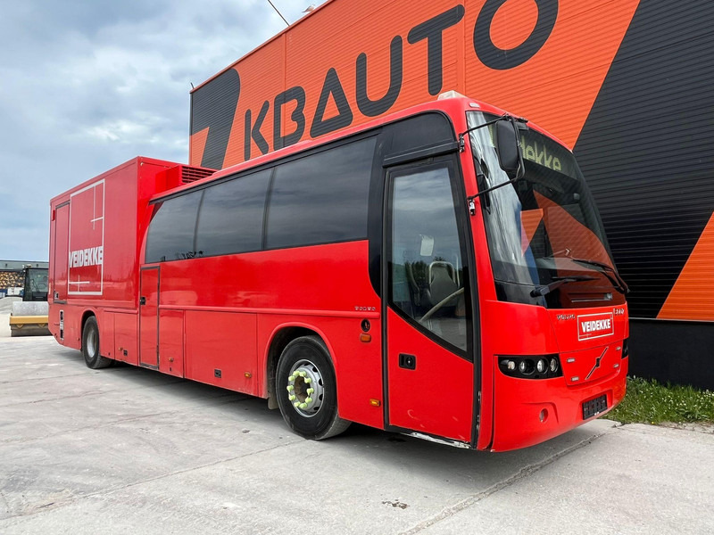 Volvo B12M 4x2 14 SEATS / AC / AUXILIARY HEATING / WC / KITCHEN - Streekbus: afbeelding 3 Volvo B12M 4x2 14 SEATS / AC / AUXILIARY HEATING / WC / KITCHEN - Streekbus: afbeelding 3