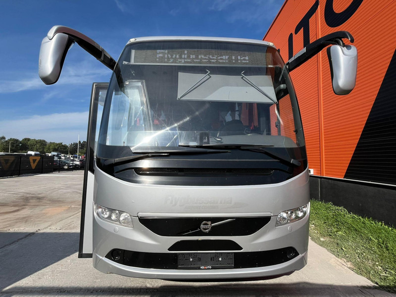 Volvo B8R 9700 H 6x2*4 61+1 SEATS / AC / AUXILIARY HEATER / WC - Touringcar: afbeelding 2 Volvo B8R 9700 H 6x2*4 61+1 SEATS / AC / AUXILIARY HEATER / WC - Touringcar: afbeelding 2