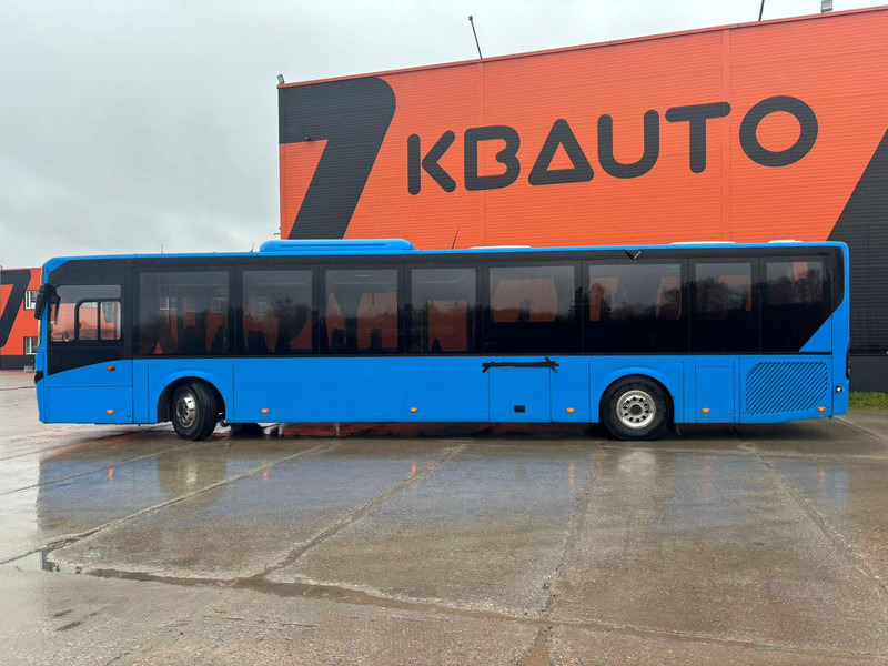 Volvo B8RLE 8900 4x2 45 SEATS / AC / AUXILIARY HEATER - Streekbus: afbeelding 4 Volvo B8RLE 8900 4x2 45 SEATS / AC / AUXILIARY HEATER - Streekbus: afbeelding 4
