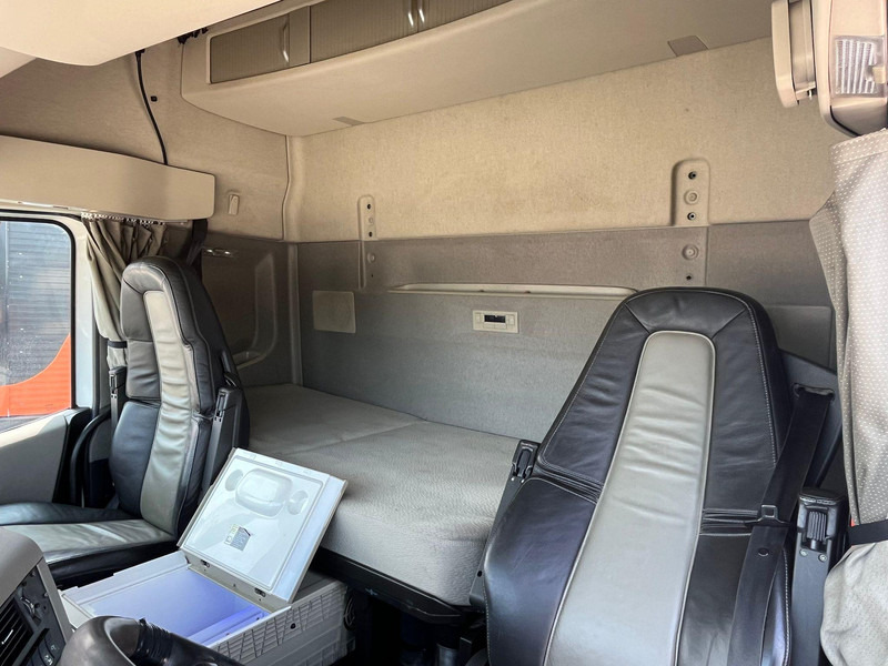 Haakarmsysteem vrachtwagen Volvo FH 540 8x4*4 AJK 20 ton / L=5700 mm: afbeelding 18