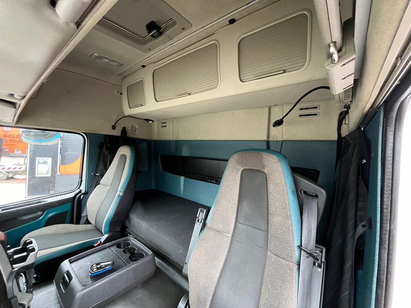 Bakwagen Volvo FM 330 4x2 BOX L=7694 mm: afbeelding 18