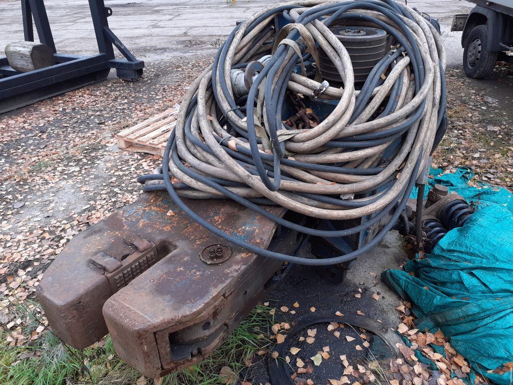 Wibromłot elektryczny TOMEN VM2-2000 do larsenów - Aanbouwdeel voor Bouwmachine: afbeelding 1 Wibromłot elektryczny TOMEN VM2-2000 do larsenów - Aanbouwdeel voor Bouwmachine: afbeelding 1