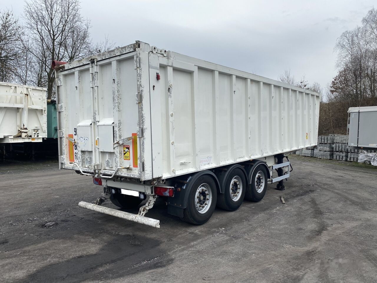 Benalu - Kipper oplegger: afbeelding 3 Benalu - Kipper oplegger: afbeelding 3