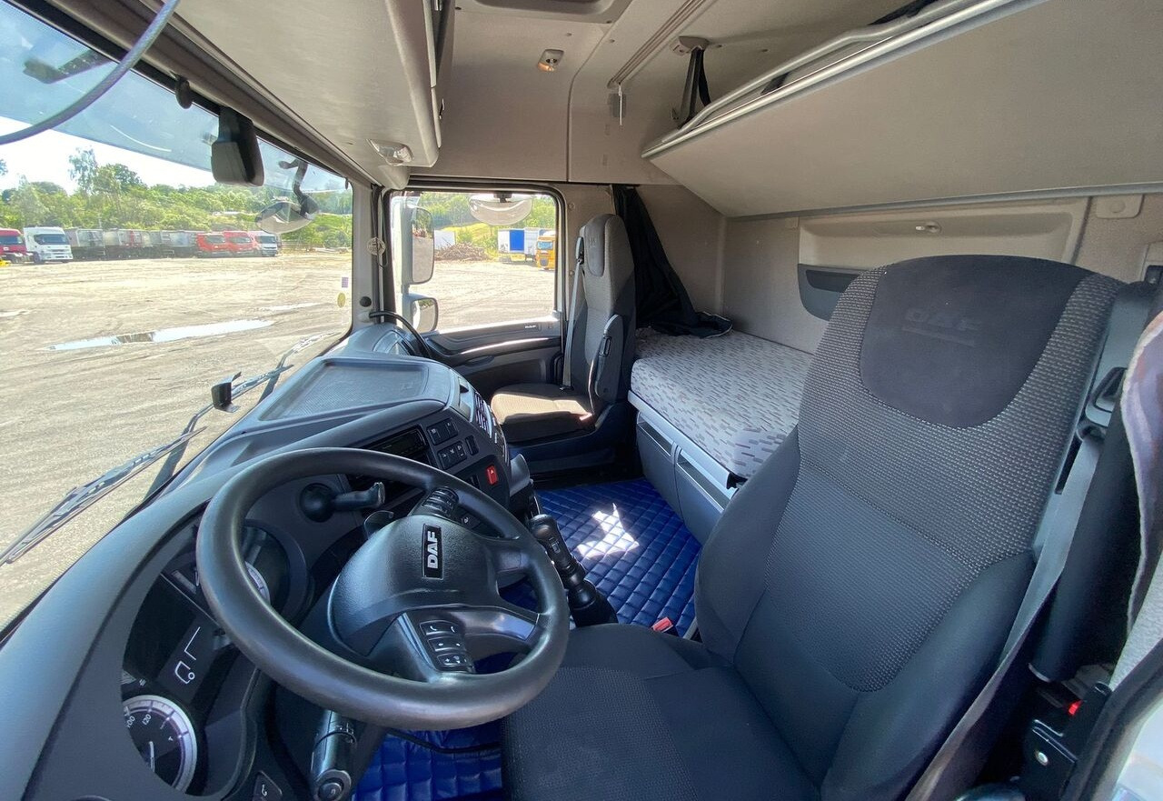 Interieur foto 1: Leasing DAF XF105.510 DAF XF105.510