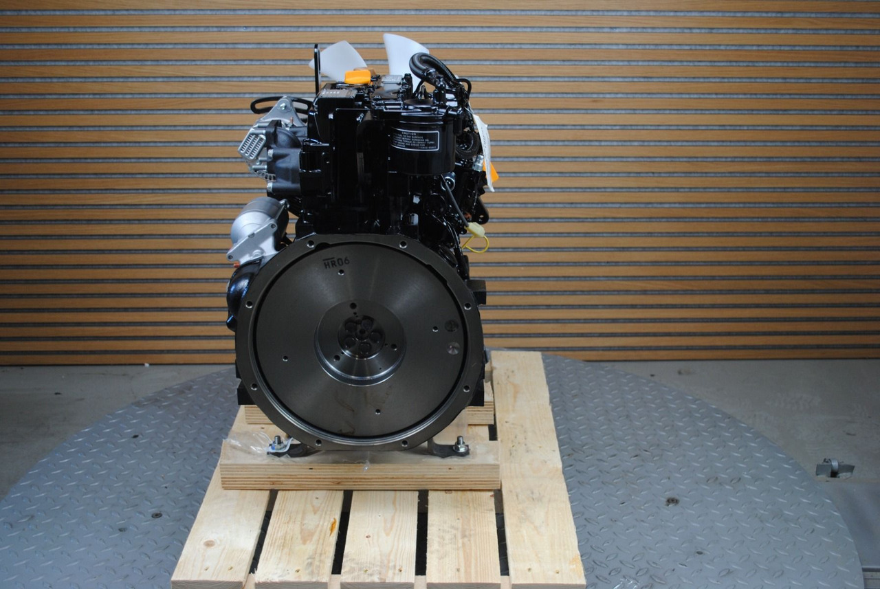 Isuzu 3CB1 *NIEUW* - Motor: afbeelding 3 Isuzu 3CB1 *NIEUW* - Motor: afbeelding 3