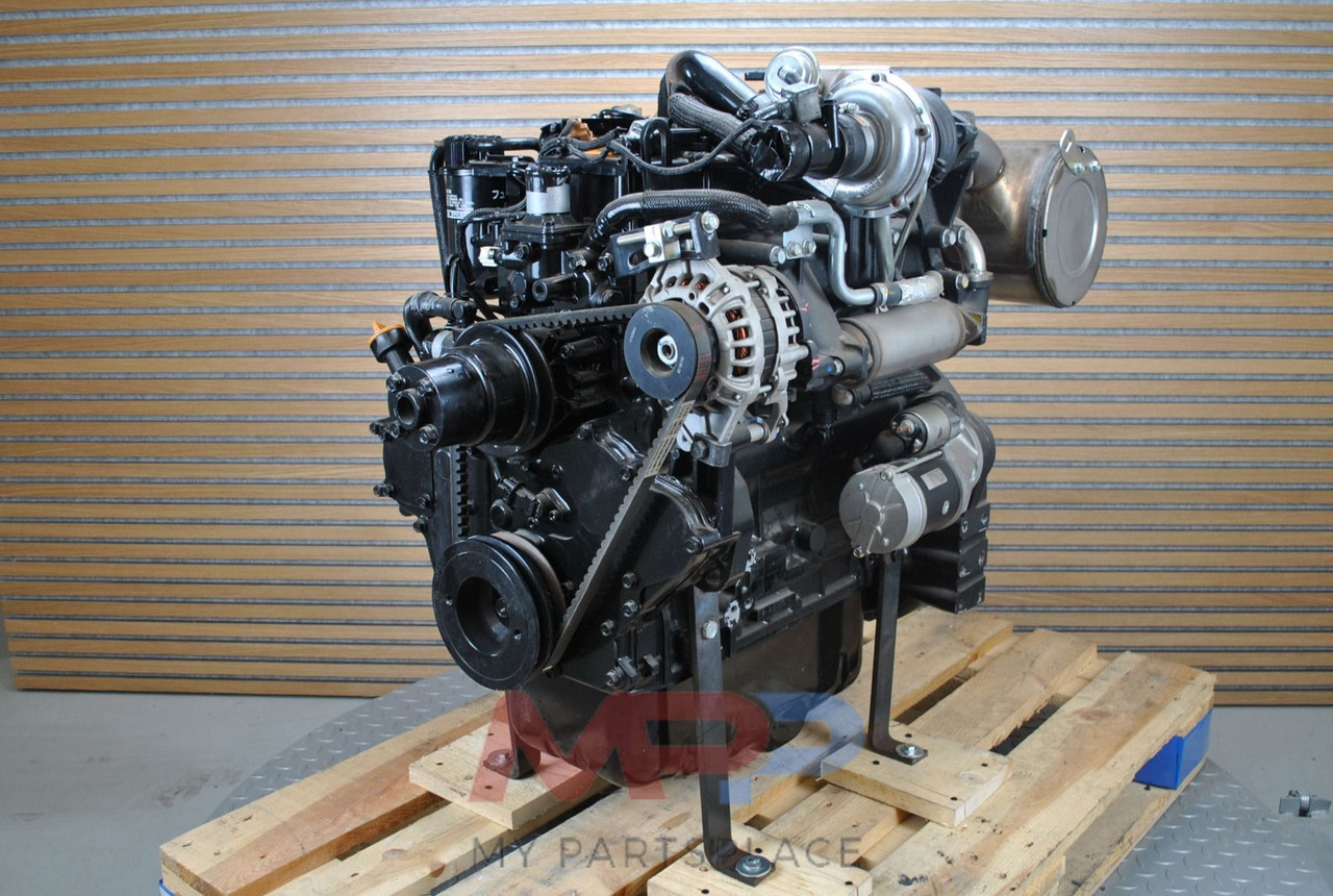 Yanmar Yanmar 4TNV98CT - DEMO - Motor voor Bouwmachine: afbeelding 1 Yanmar Yanmar 4TNV98CT - DEMO - Motor voor Bouwmachine: afbeelding 1