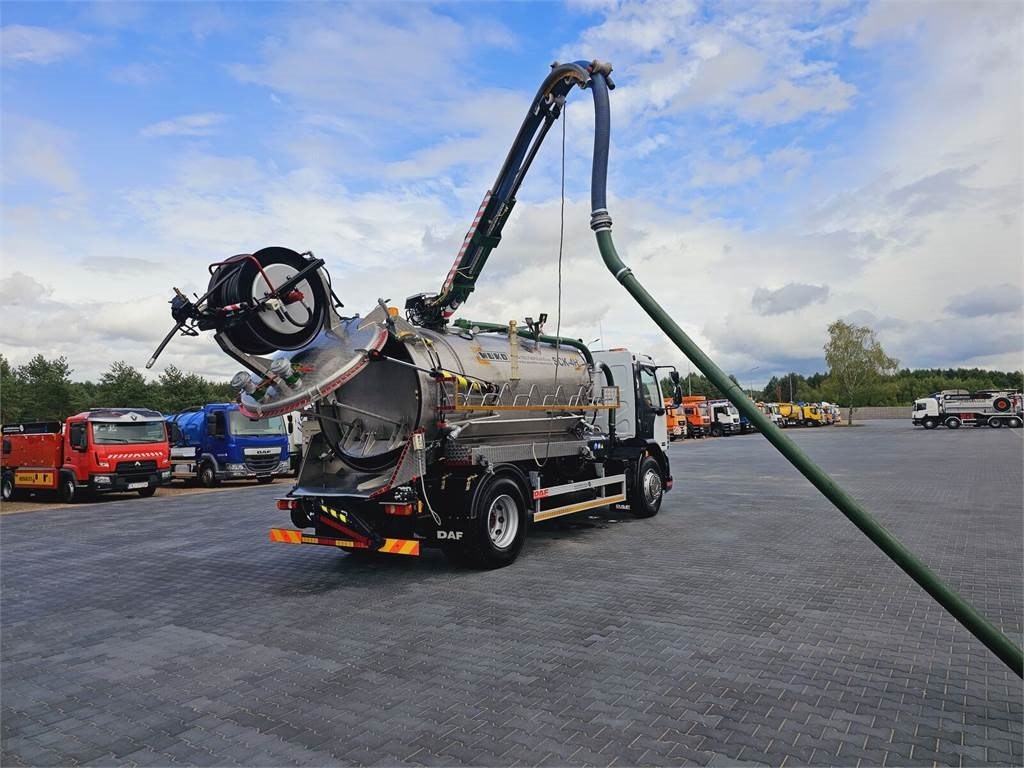 DAF WUKO SCK-4HW for collecting waste liquid separator - Vacuümwagen: afbeelding 1 DAF WUKO SCK-4HW for collecting waste liquid separator - Vacuümwagen: afbeelding 1