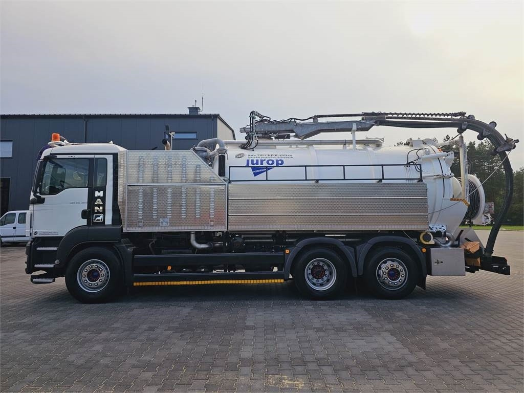 MAN JUROP VJC9 / 5 2010 WUKO for collecting liquid was - Gemeentelijke machine/ Speciaal: afbeelding 4 MAN JUROP VJC9 / 5 2010 WUKO for collecting liquid was - Gemeentelijke machine/ Speciaal: afbeelding 4