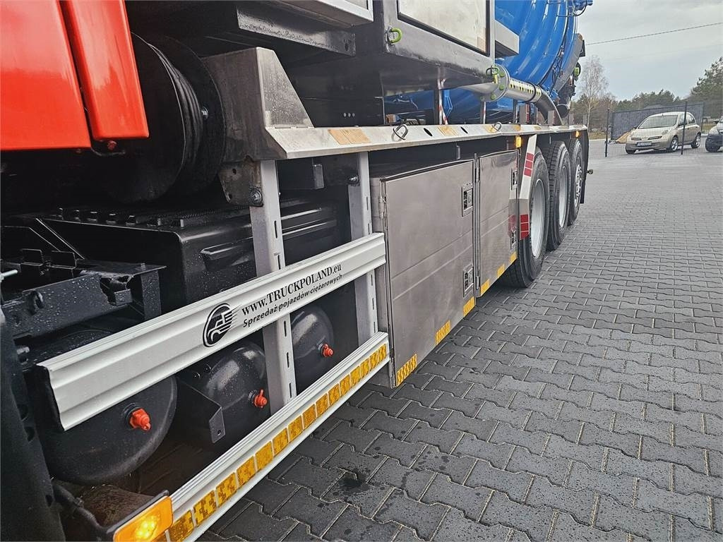 Volvo Disab Centurion P210/9 Suction-blowing vacuum load - Gemeentelijke machine/ Speciaal: afbeelding 3 Volvo Disab Centurion P210/9 Suction-blowing vacuum load - Gemeentelijke machine/ Speciaal: afbeelding 3