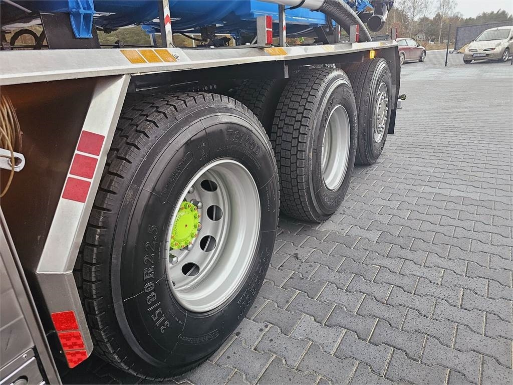 Gemeentelijke machine/ Speciaal Volvo Disab Centurion P210/9 Suction-blowing vacuum load: afbeelding 13