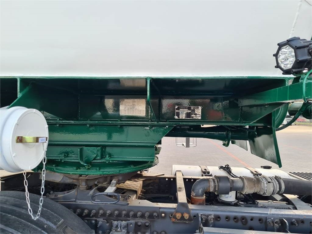Tankoplegger Lambrecht with suction WELGRO fodder, flour, wheat: afbeelding 13