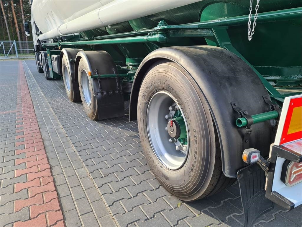 Tankoplegger Lambrecht with suction WELGRO fodder, flour, wheat: afbeelding 7