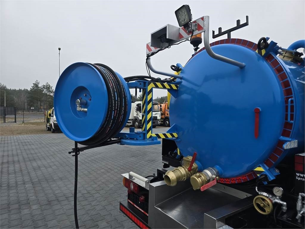 Mitsubishi RIONED COMBI WUKO FOR CLEANING SEWAGE - Vacuümwagen: afbeelding 3 Mitsubishi RIONED COMBI WUKO FOR CLEANING SEWAGE - Vacuümwagen: afbeelding 3