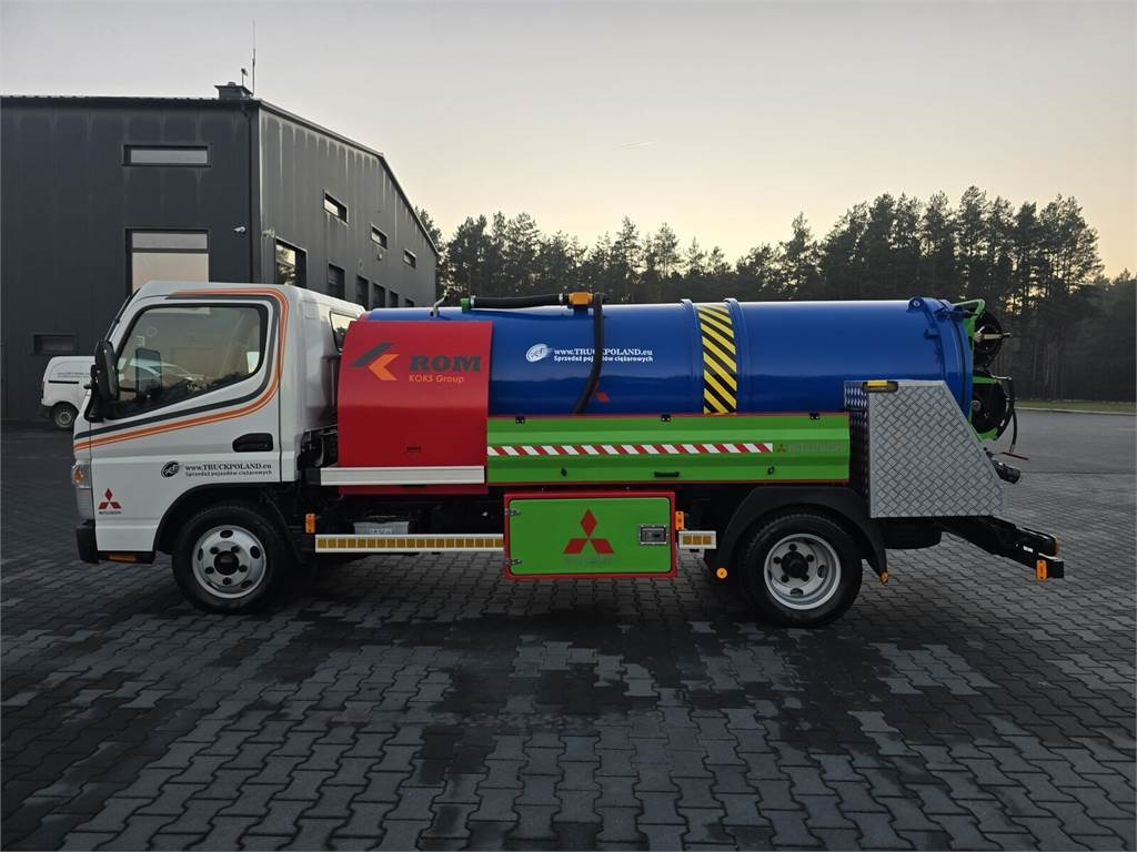 Mitsubishi ROM KOKS SMART COMBI WUKO HOT WATER FOR CLEANING S - Vacuümwagen: afbeelding 4 Mitsubishi ROM KOKS SMART COMBI WUKO HOT WATER FOR CLEANING S - Vacuümwagen: afbeelding 4