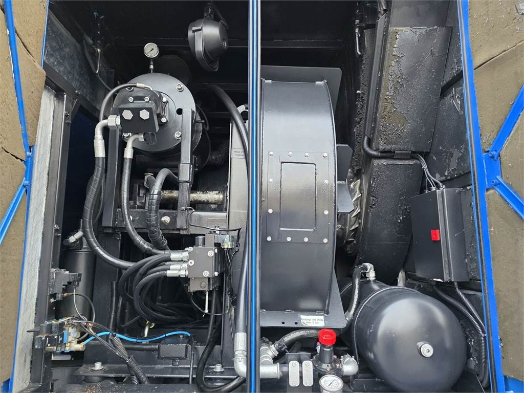 Vacuümwagen Renault MTS DINO 3 Saugbagger vacuum cleaner excavator suc: afbeelding 11 Vacuümwagen Renault MTS DINO 3 Saugbagger vacuum cleaner excavator suc: afbeelding 11