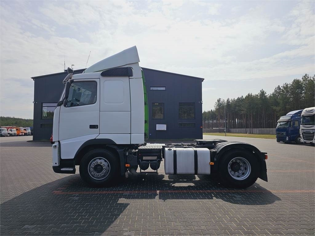 Volvo STANDARD 460 automatic 2009 r - Trekker: afbeelding 4 Volvo STANDARD 460 automatic 2009 r - Trekker: afbeelding 4