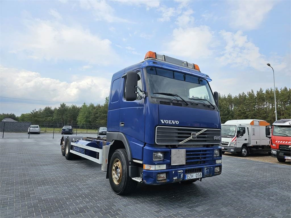 Volvo FH 16 470 KM 6x2 low mileage 229700 km !!!! - Containertransporter/ Wissellaadbak vrachtwagen: afbeelding 1 Volvo FH 16 470 KM 6x2 low mileage 229700 km !!!! - Containertransporter/ Wissellaadbak vrachtwagen: afbeelding 1