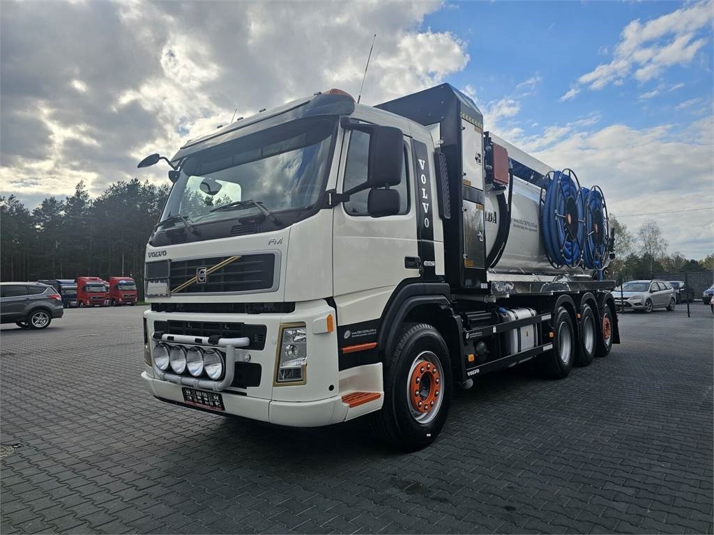 Volvo WUKO ADR ROLBA FOR CLEANING CHANNELS COMBI - Vacuümwagen: afbeelding 4 Volvo WUKO ADR ROLBA FOR CLEANING CHANNELS COMBI - Vacuümwagen: afbeelding 4
