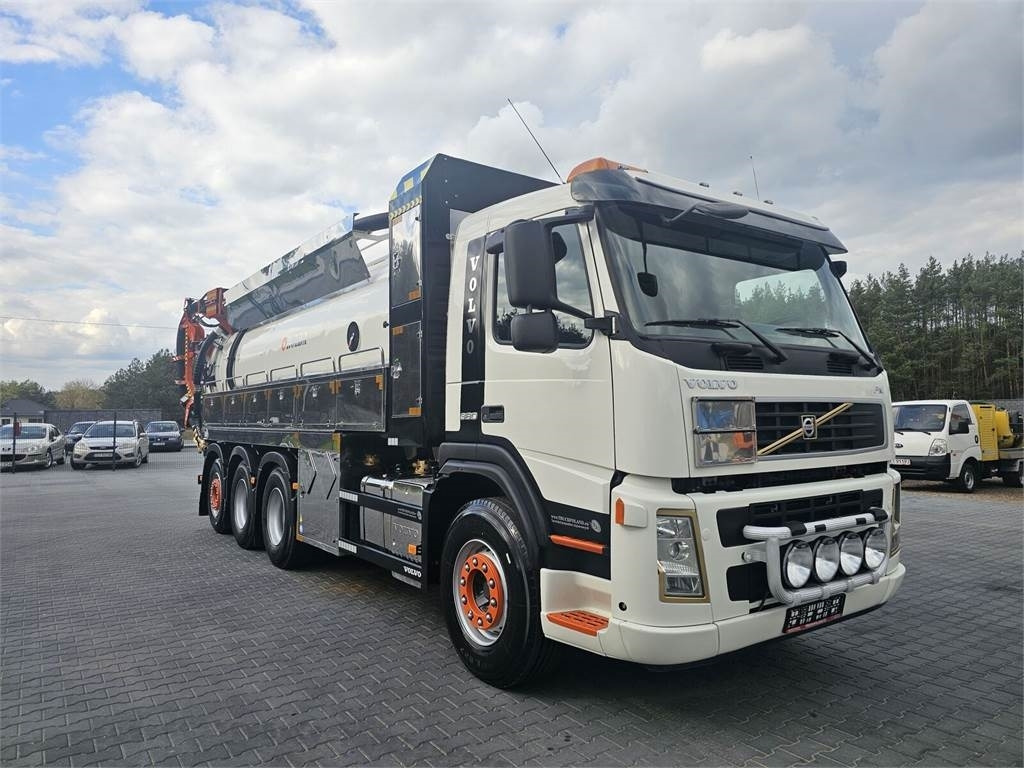 Volvo WUKO ADR ROLBA FOR CLEANING CHANNELS COMBI - Vacuümwagen: afbeelding 3 Volvo WUKO ADR ROLBA FOR CLEANING CHANNELS COMBI - Vacuümwagen: afbeelding 3