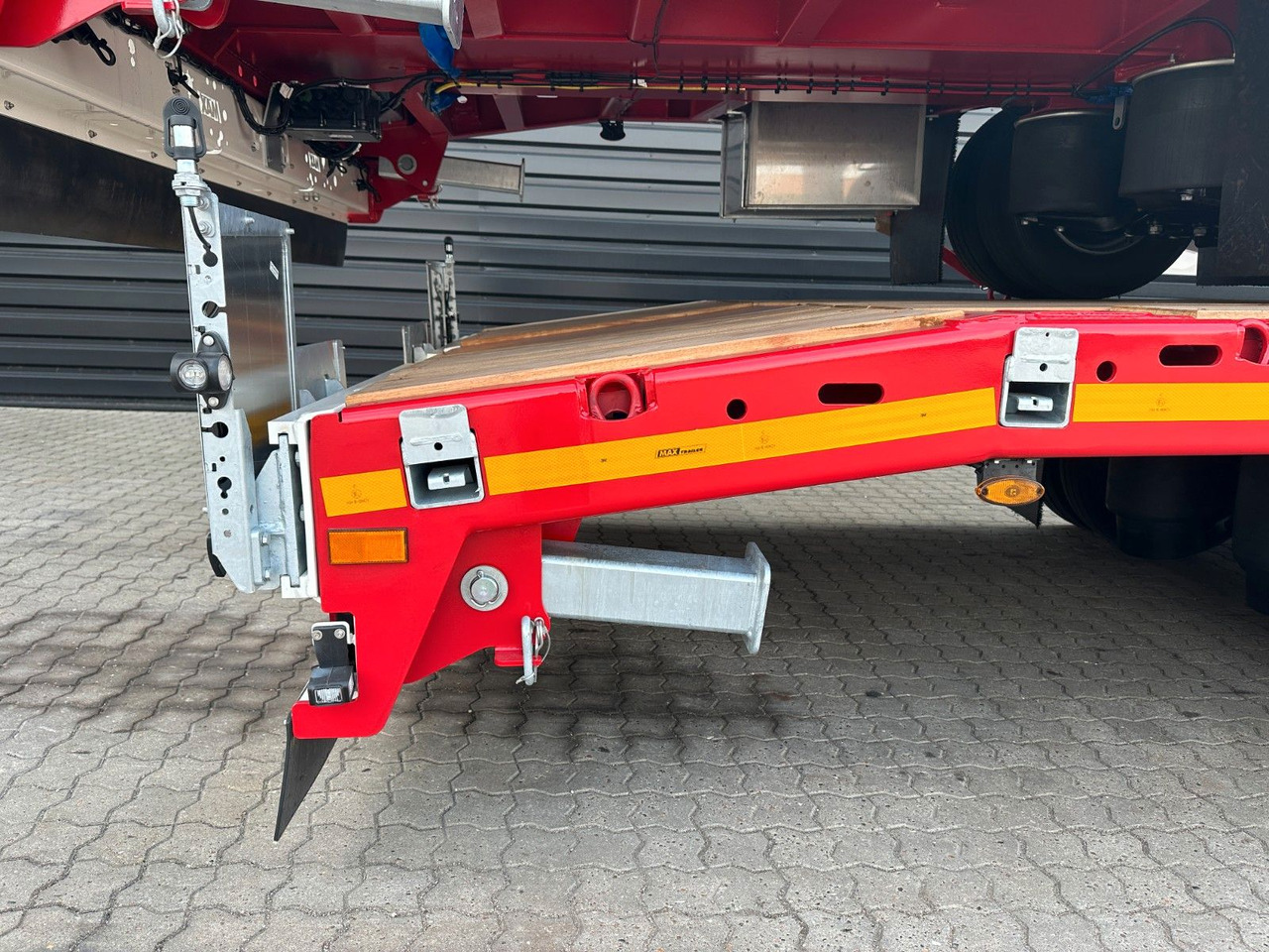 Faymonville Maxtrailer MAX 200 3 achs MEGA - Vlakke/ Open oplegger: afbeelding 3 Faymonville Maxtrailer MAX 200 3 achs MEGA - Vlakke/ Open oplegger: afbeelding 3