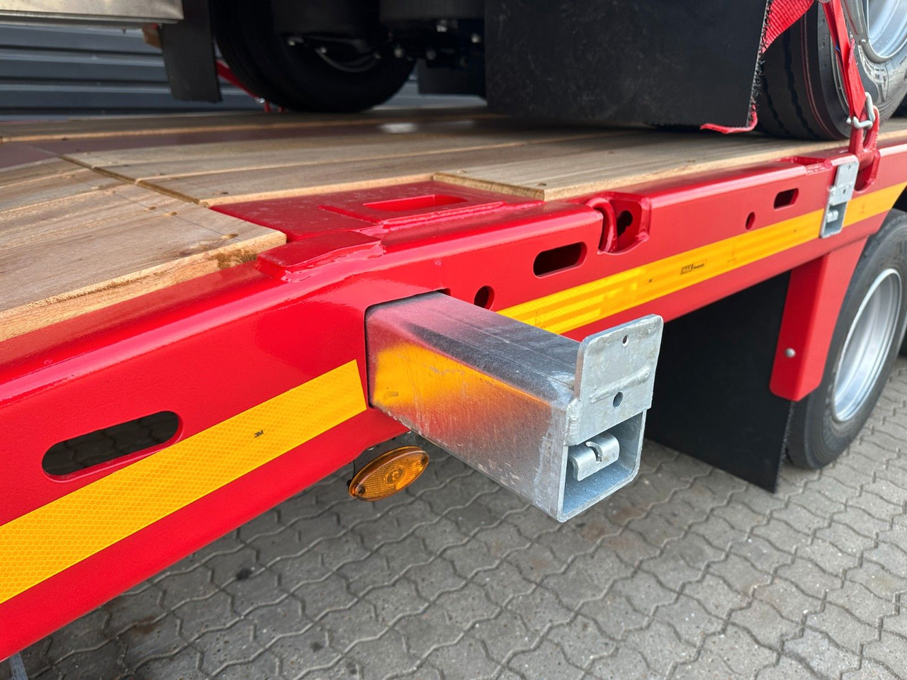 Faymonville Maxtrailer MAX 200 3 achs MEGA - Vlakke/ Open oplegger: afbeelding 4 Faymonville Maxtrailer MAX 200 3 achs MEGA - Vlakke/ Open oplegger: afbeelding 4