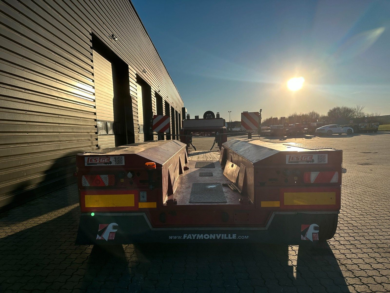 Dieplader oplegger Faymonville Megamax 3 achs tiefbett / 3 x 12.000 kg Pendel: afbeelding 12 Dieplader oplegger Faymonville Megamax 3 achs tiefbett / 3 x 12.000 kg Pendel: afbeelding 12