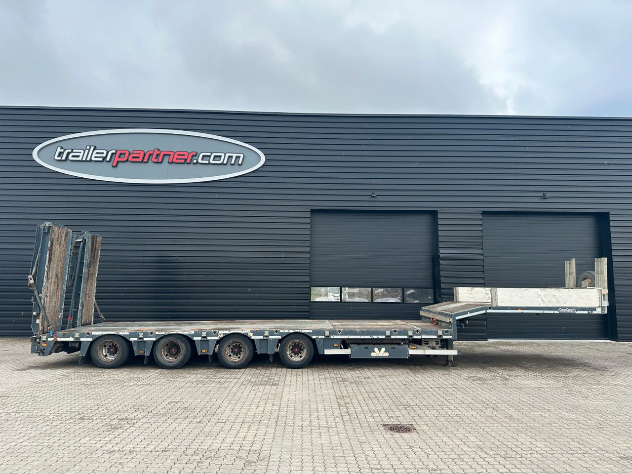 Nooteboom 4 achs Tieflader / Rampen / Ausziehbar - Dieplader oplegger: afbeelding 1 Nooteboom 4 achs Tieflader / Rampen / Ausziehbar - Dieplader oplegger: afbeelding 1