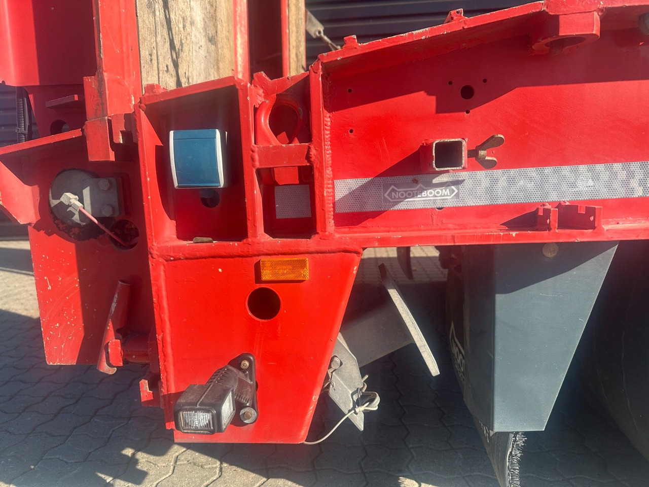 Nooteboom 4 achs anhänger / Doppelt rampen - Dieplader aanhangwagen: afbeelding 4 Nooteboom 4 achs anhänger / Doppelt rampen - Dieplader aanhangwagen: afbeelding 4