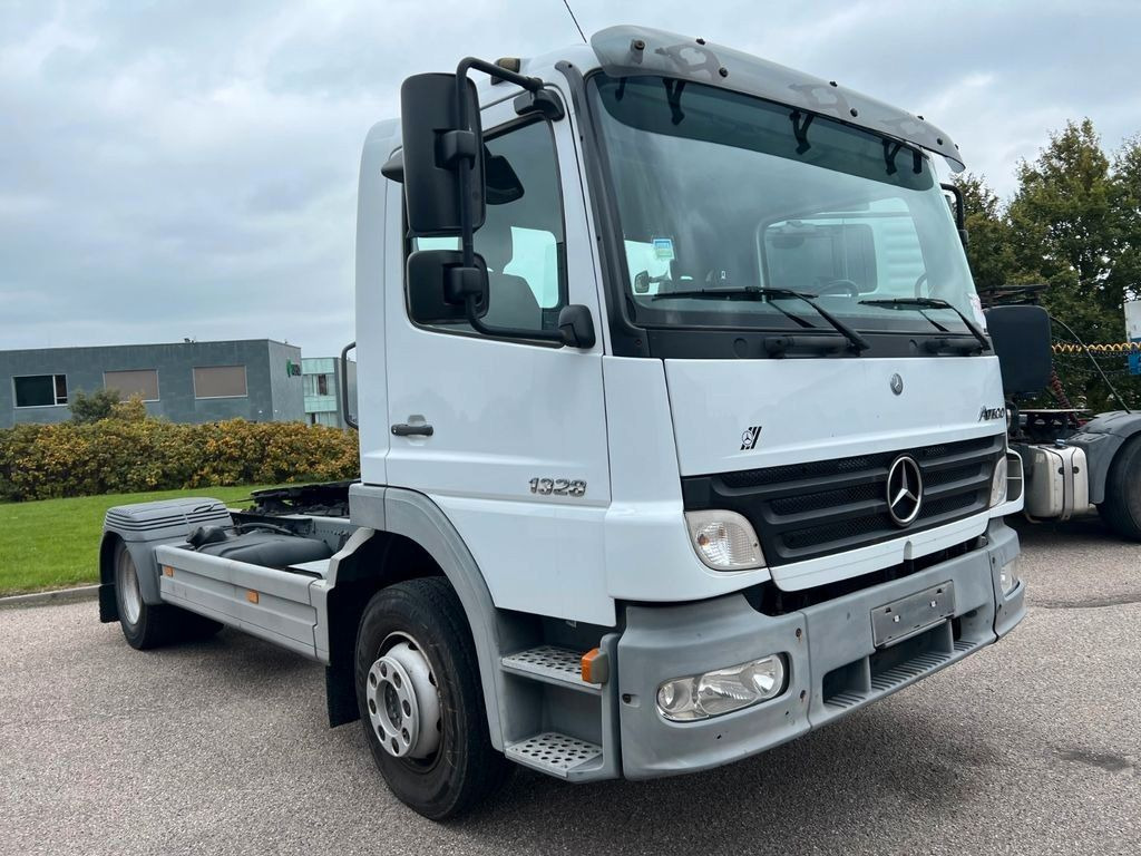 Mercedes-Benz Atego 1328 LS 4x2 + Diagnose Auflieger - Trekker: afbeelding 4 Mercedes-Benz Atego 1328 LS 4x2 + Diagnose Auflieger - Trekker: afbeelding 4