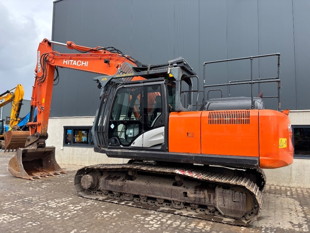 Hitachi ZX 210 LC-6 - Rupsgraafmachine: afbeelding 2 Hitachi ZX 210 LC-6 - Rupsgraafmachine: afbeelding 2