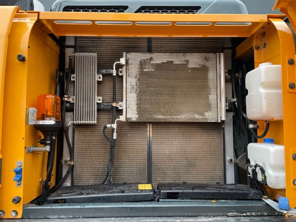 Rupsgraafmachine Hyundai HX300L -- HX 300 L: afbeelding 24