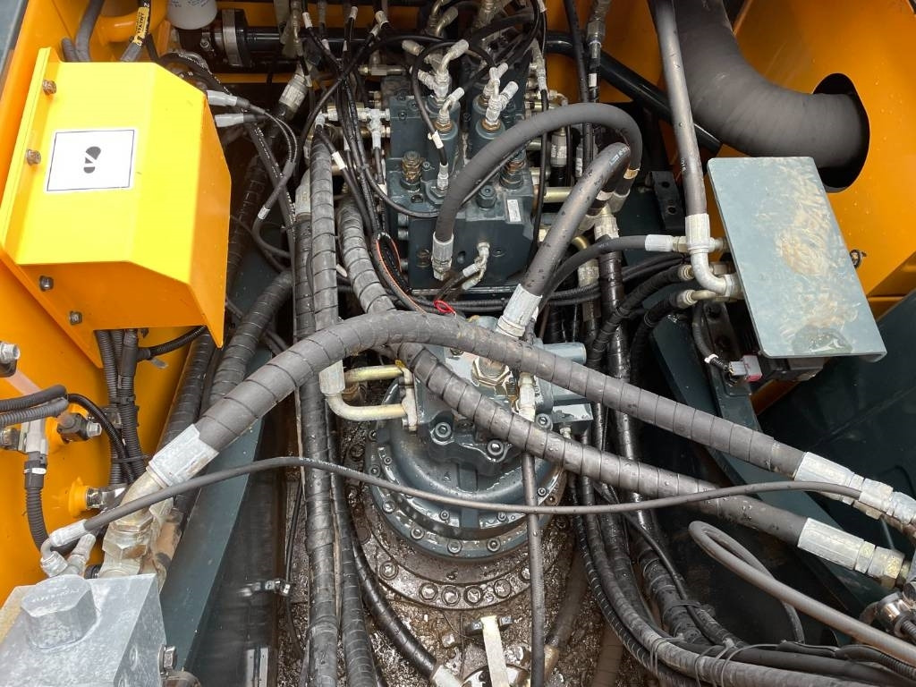 Rupsgraafmachine Hyundai HX300L -- HX 300 L: afbeelding 27