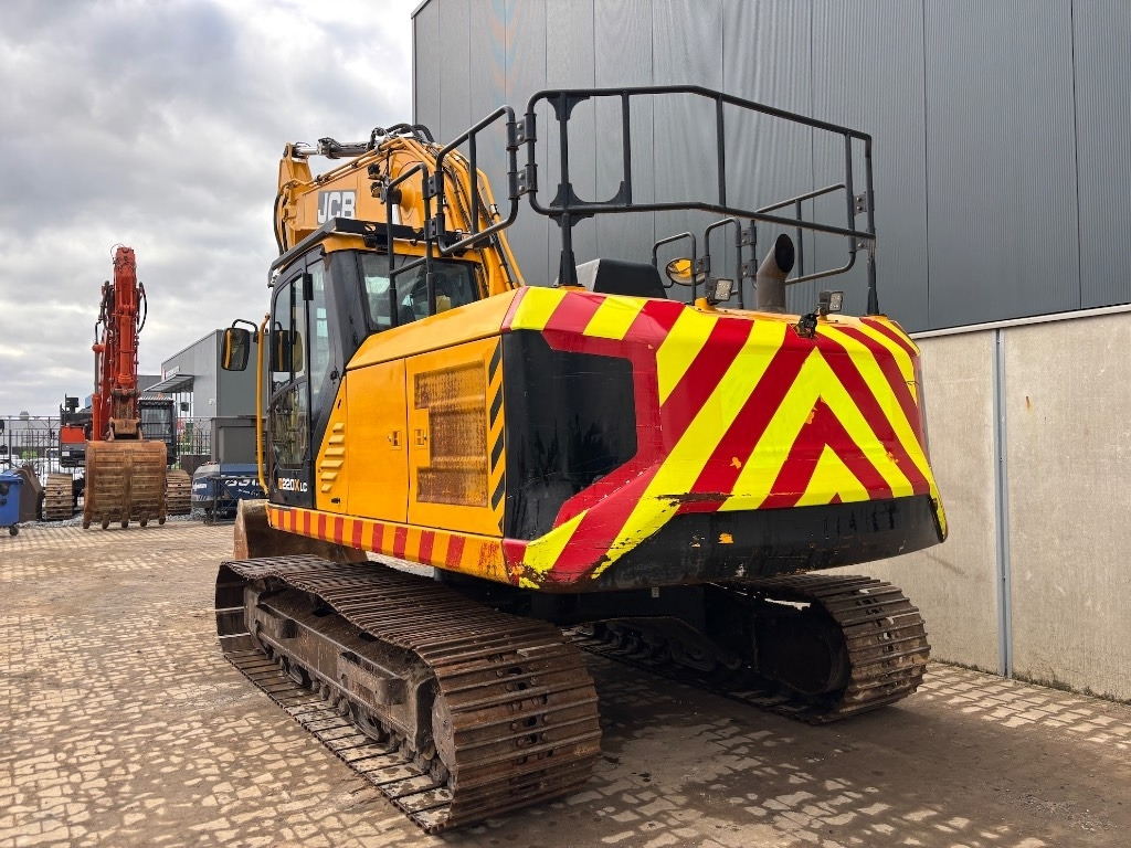 JCB 220 XL 4F -- 220X lc -- 220 X LC - Rupsgraafmachine: afbeelding 4 JCB 220 XL 4F -- 220X lc -- 220 X LC - Rupsgraafmachine: afbeelding 4